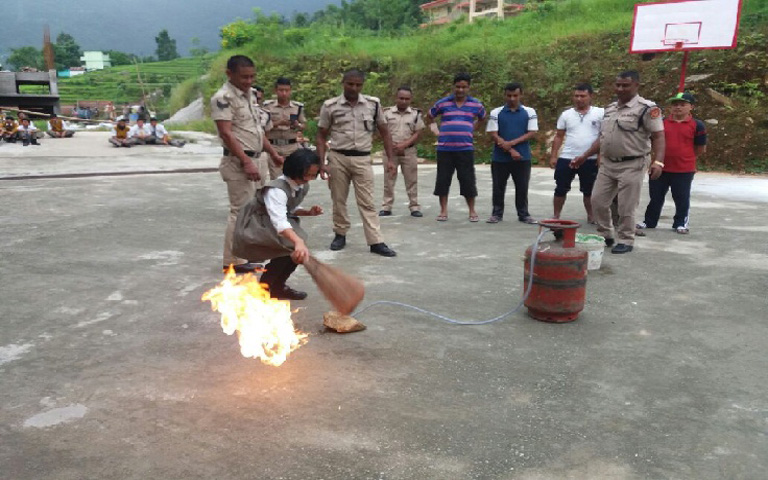 DEMONSTRATION
